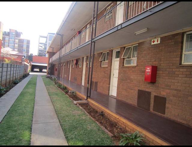 1 BEDROOM PROPERTY TO RENT IN ARCADIA